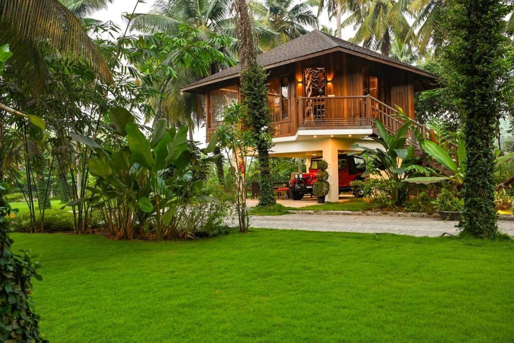 Villa Woods & Palms Pollāchi Eksteriør billede